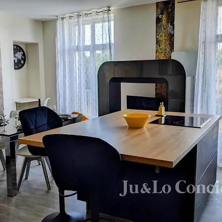 Apartment La Taniere De Saint Jacques
